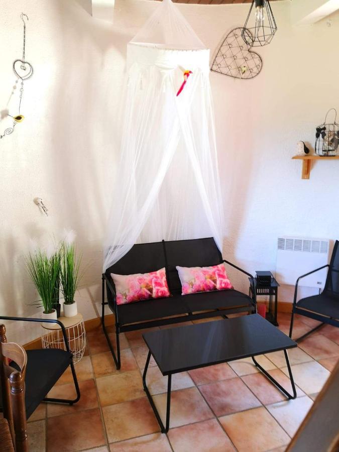 Hotel O Fil De L'O Marseillette Bagian luar foto